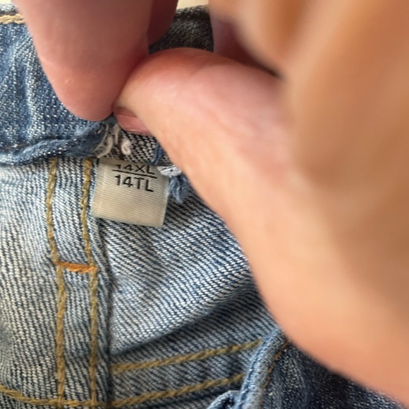 - Women’s jeans  - Gap flare leg jeans - Picture 5 of 5